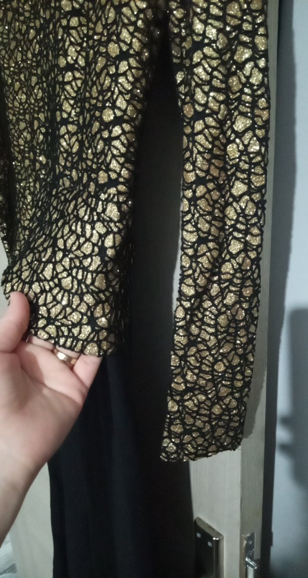 Uzun Kollu Altın Renk Drapeli Uzun Abiye Elbise - Görsel 3