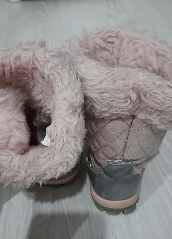 Kiz cocuk bot - Görsel 4