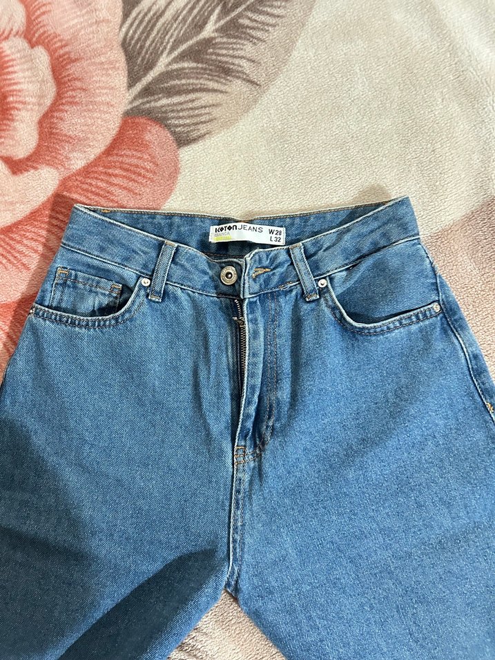 Mavi Geniş Paça Jean — görsel 2/3