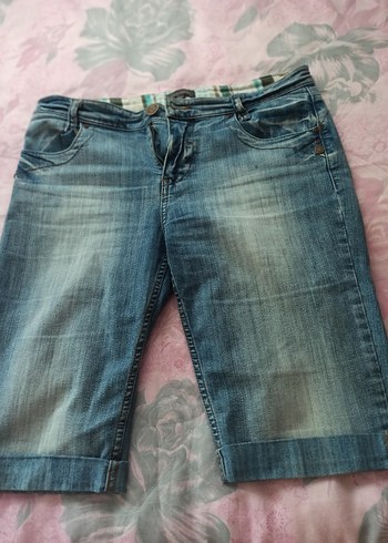 Kadın Mavi Rahat Kesim Kot Şort - Görsel 3