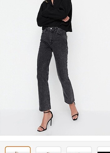 Mom jeans