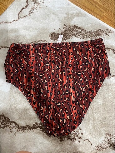 44 Beden Suwen bikini altı