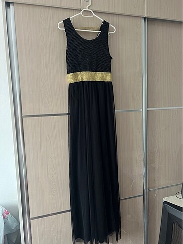 Gold siyah elbise