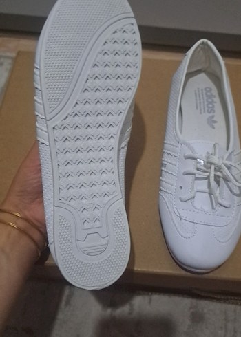 37 Beden Beyaz Adidas Kadın Dolgu Topuklu Spor Ayakkabı