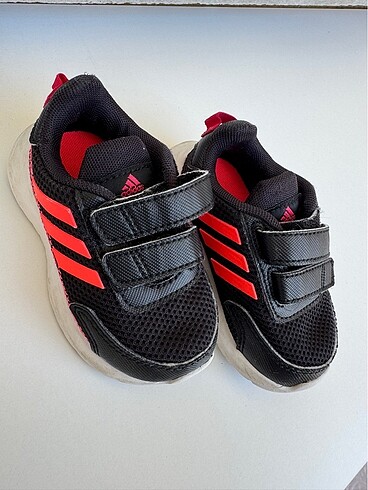 Adidas ayakkabı
