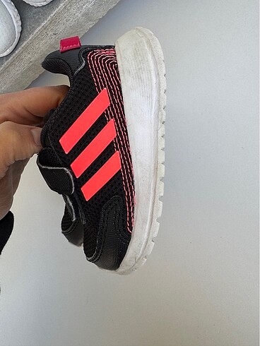 20 Beden siyah Renk Adidas ayakkabı