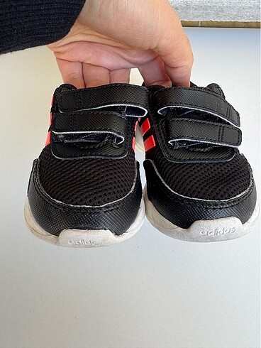 20 Beden Adidas ayakkabı