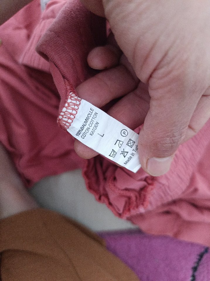 Düğmeli Pembe Rahat Kız Şortu - Görsel 4