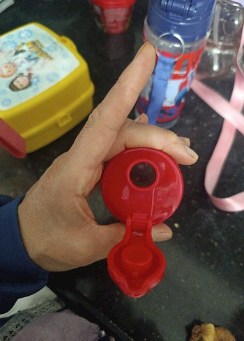 Kırmızı Çocuk Termos Matara - Görsel 3