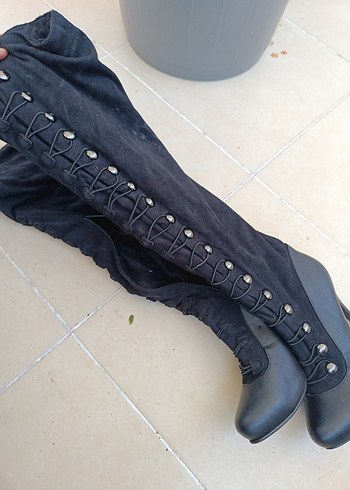 Zara Siyah Süet Dizüstü Goth Botlar