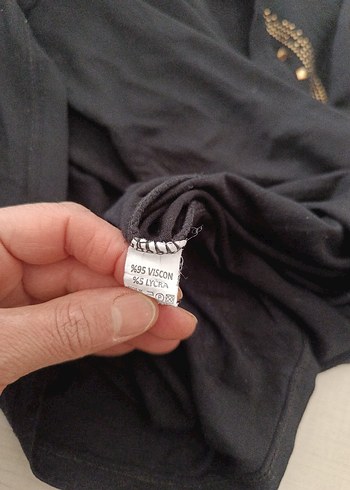 Pul Detaylı Siyah Mini Kadın Bluz - Görsel 8