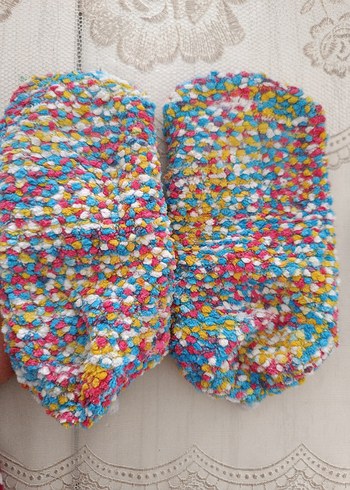 Renkli Örgü Kız Çocuk Ev Terliği - Görsel 2