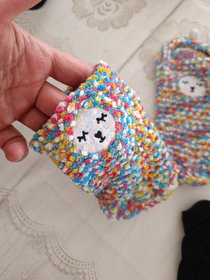 Renkli Örgü Kız Çocuk Ev Terliği - Görsel 5