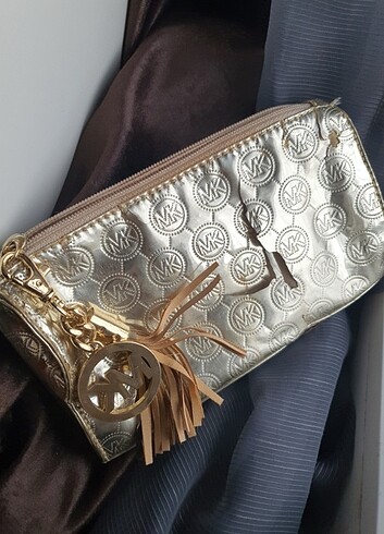 Michael Kors makyaj çantası 