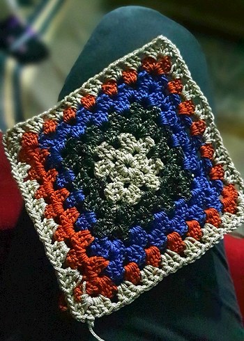 Çaydanlık Altı EL ÖRGÜSÜ Renkli Kare Örgü - Görsel 4