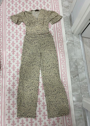 Kadın Bej Yılan Desenli Uzun Kumaş Pantolon
