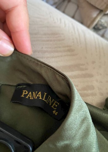 44 Beden haki Renk Uzun Kollu Drapeli taşlı Parlak Haki Abiye Elbise