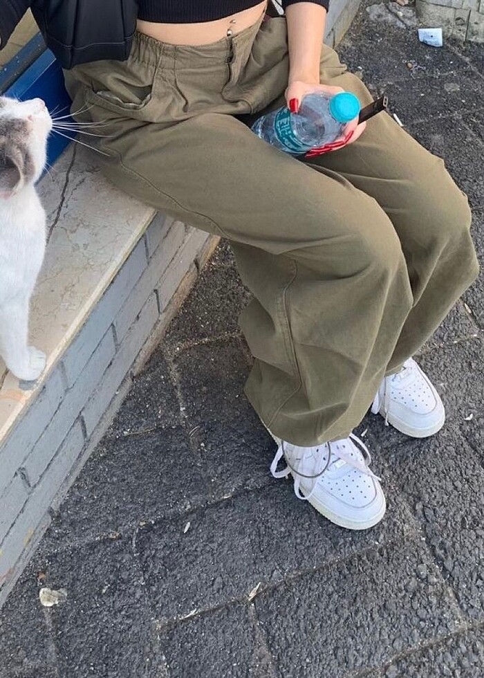 Bershka paraşüt pantolon - Görsel 5