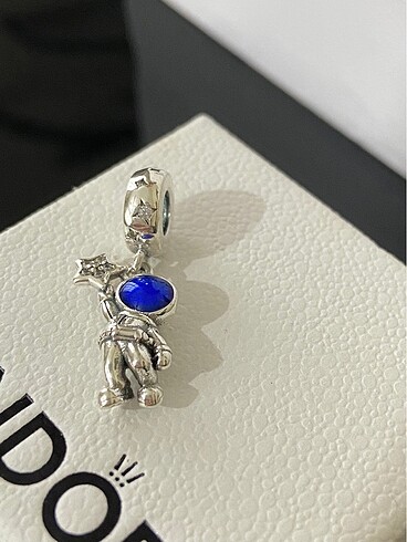 Pandora Astronot Sallantılı Charm