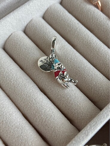 Beden çeşitli Renk Disney Winnie The Pooh Happy Birthday Sallantılı Charm