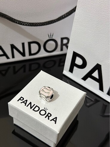 Pandora Pembe Bavul Seyahat Charm