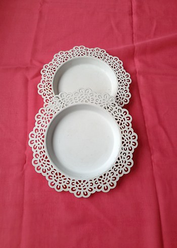 İşlemeli Metal Perforje Beyaz Tabak Seti - Görsel 2