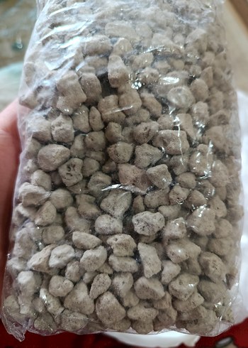 Saksı için iki renk pomza taşı - Görsel 3