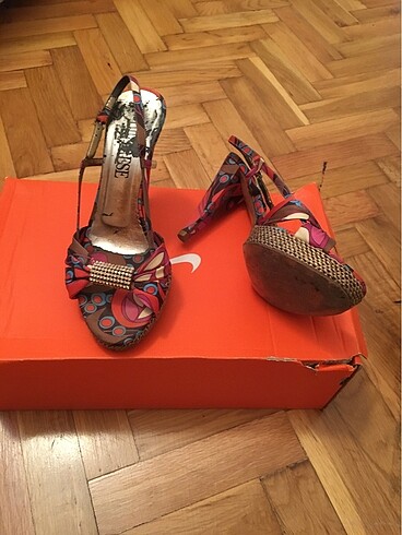37 Beden Ninewest ayakkabı