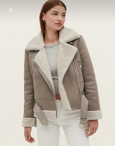 Stradivarius Biker Mont
