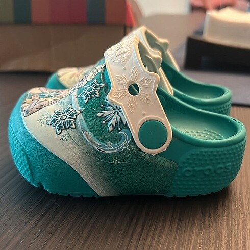 20 Beden turkuaz Renk FROZEN CROCS * ORJİNAL * IŞIKLI