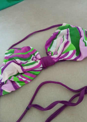 Kyo Mor Renkli Bağlamalı Batik Bikini Üstü