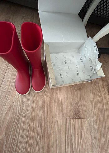 33 numara IGOR Kız YAĞMUR BOTU - Görsel 2