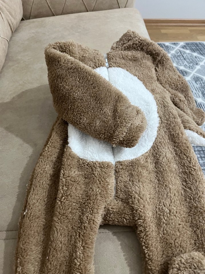 Kahverengi Peluş Bebek Tulumu Beyaz Detaylı - Görsel 2