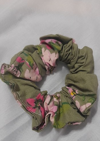 Pembe Fırfırlı Sentetik Kumaş Toka - Görsel 12