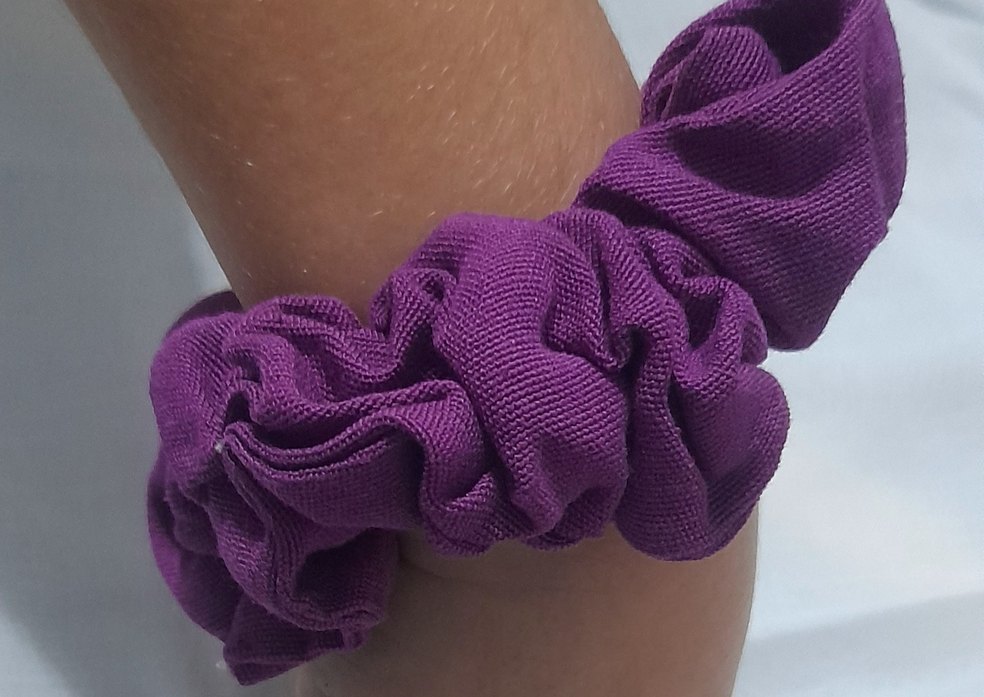 Pembe Fırfırlı Sentetik Kumaş Toka - Görsel 4