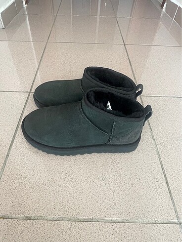 Ugg UGG Classic Ultra Mini