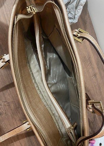 Kadın Altın Deri Tokalı Modern Klasik Çanta - Görsel 4