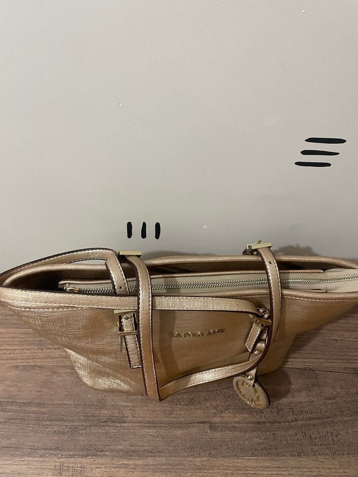 Kadın Altın Deri Tokalı Modern Klasik Çanta - Görsel 3