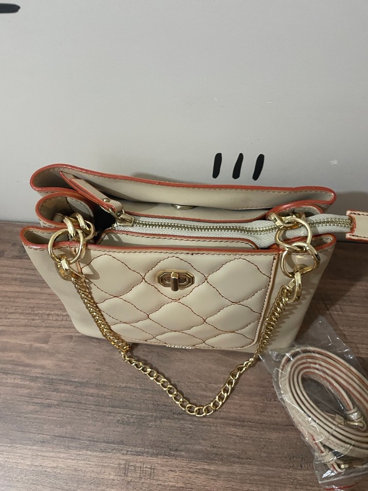 Bej Zincir Detaylı Kadın Deri Çanta - Görsel 2