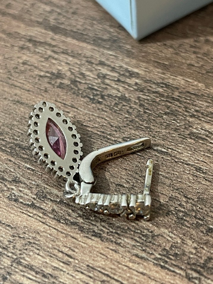 Pembe Mini Payetli Kadın Gümüş Küpe - Görsel 3