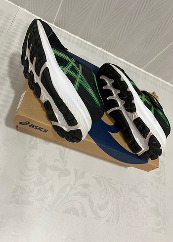 27 Beden siyah Renk Erkek Çocuk Spor Ayakkabısı
