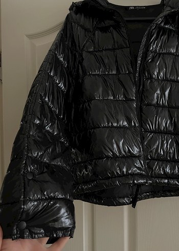 Zara Siyah Kapüşonlu Mont - Görsel 5