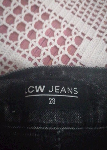 Siyah Bol Kesim Mini Denim Şort - Görsel 3