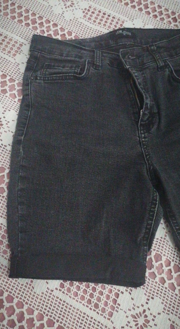 Siyah Bol Kesim Mini Denim Şort - Görsel 2