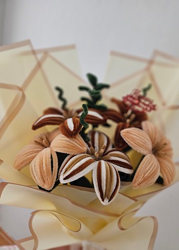 Bohem Tarzda El Yapımı Kadife  Şönik Çiçek Buketi - Görsel 2