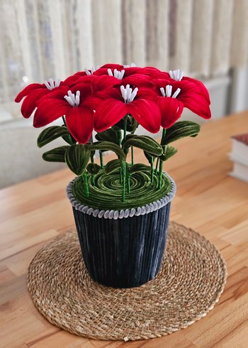 Kırmızı Renkli Canlı Görünümlü Vazo - Görsel 5