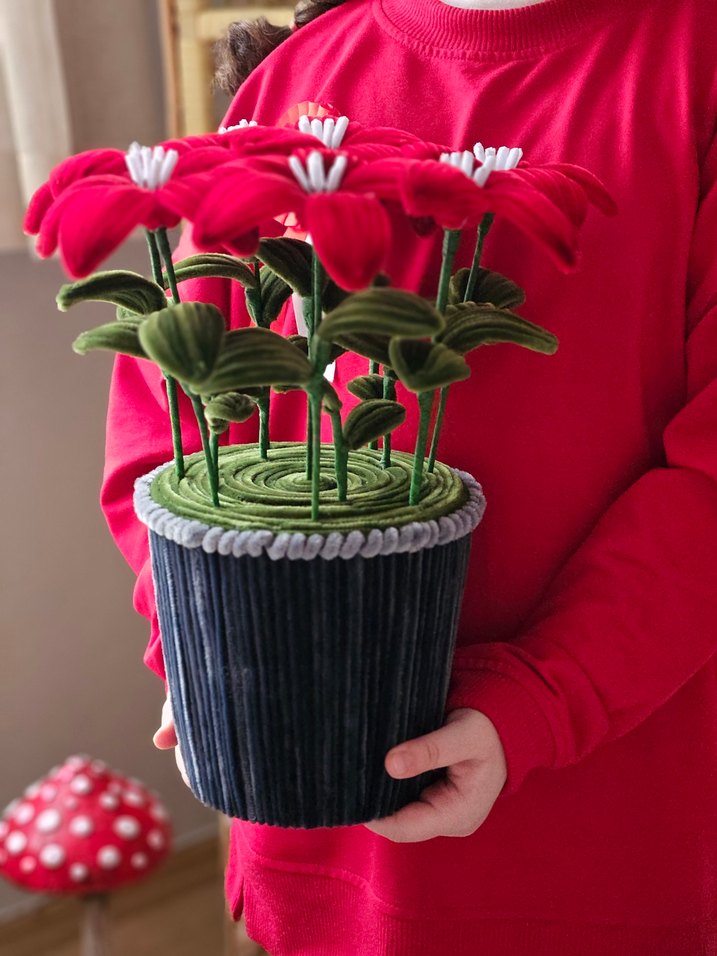 Kırmızı Renkli Canlı Görünümlü Vazo - Görsel 4