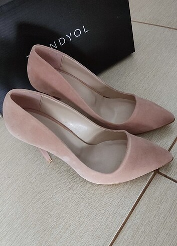 38 Beden ten rengi Renk Trendyol Stiletto