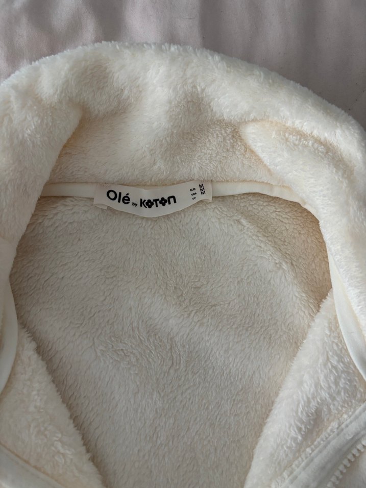 Beyaz Peluş Kadın Ceket - Görsel 3