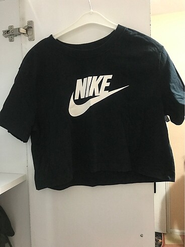 nike tshirt